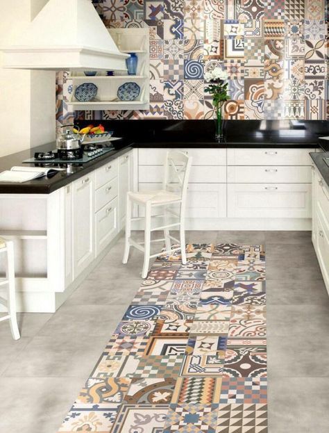 Já imaginou sua cozinha com papel de parede?
